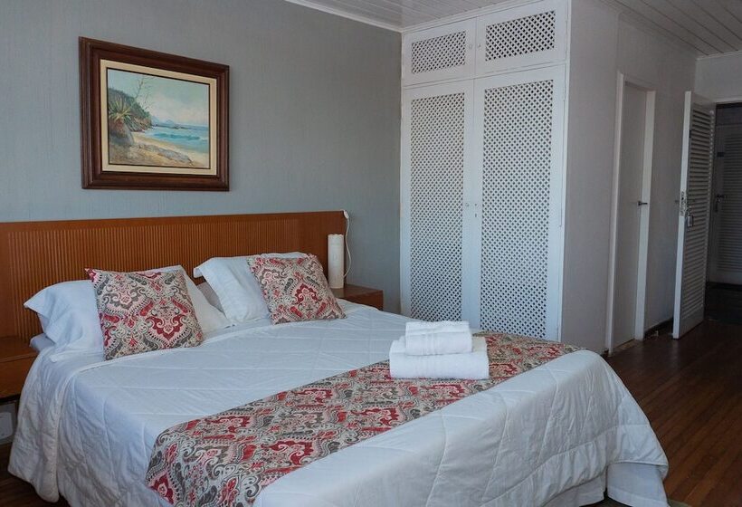 Triple Room Sea View, Pousada Marilia