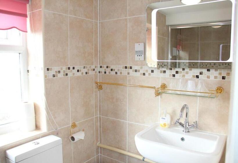 패밀리 룸, The Homestar