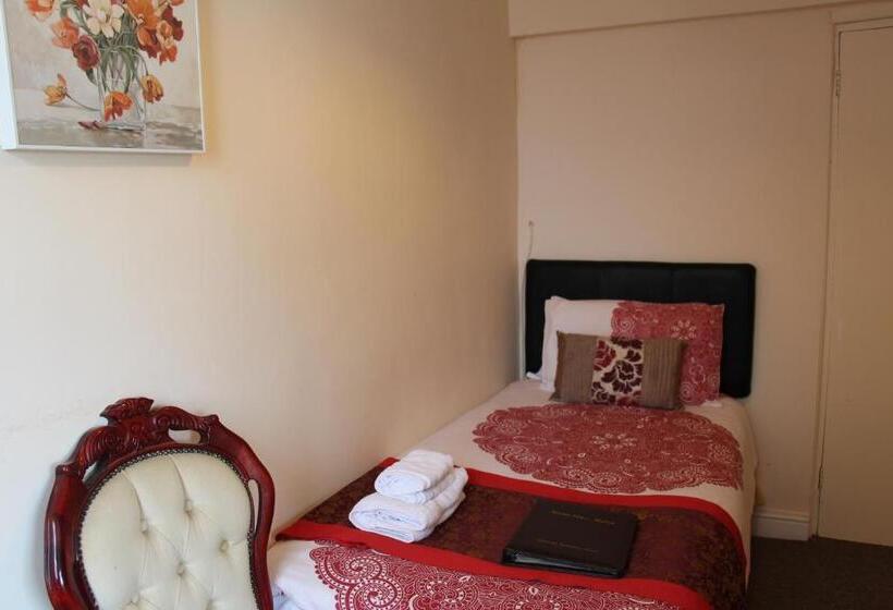 스탠다드 싱글 룸 공동욕실, The Homestar