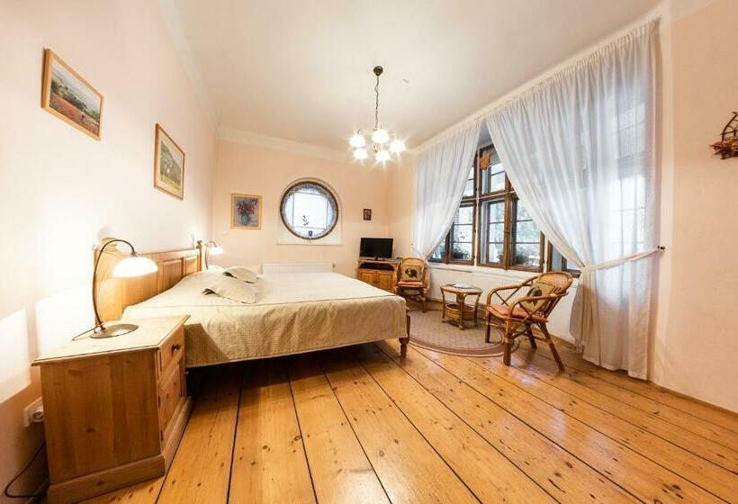 غرفة قياسية, Villa A. Malka