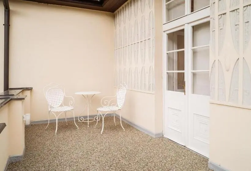 Deluxe-huone Parveke, Villa A. Malka
