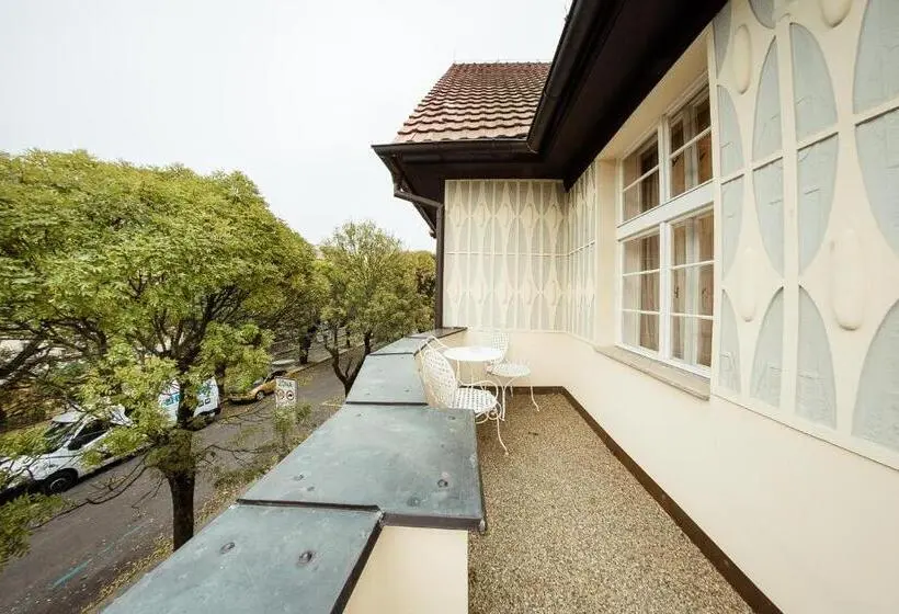 Sviitti, Villa A. Malka