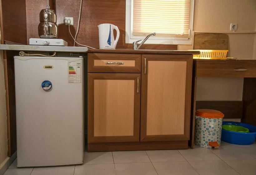 家族用アパートメント, Dream Apart Bitez