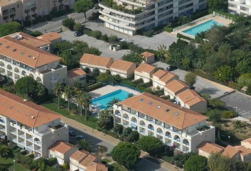 标准工作室, Lagrange Vacances Le Domaine D’azur Et Tahiti Park