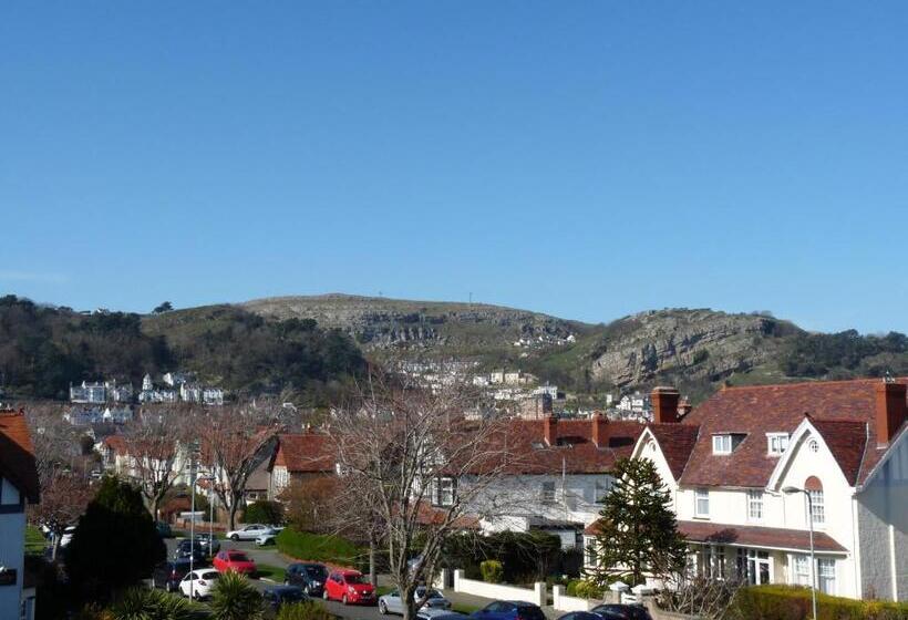 经典套房, The Cliffbury