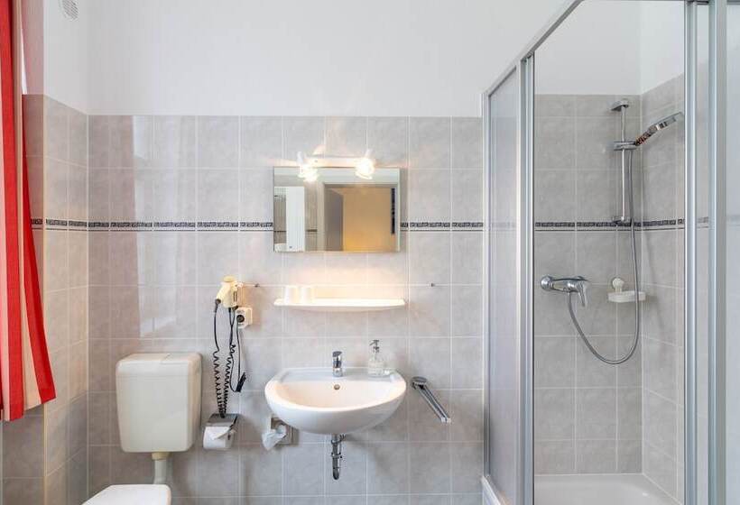 标准间, Pension Wald Und See