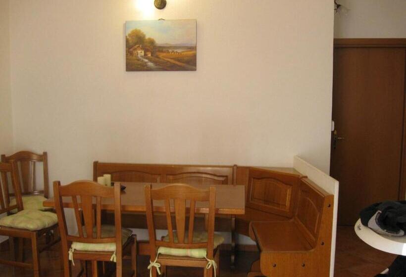 1 Bedroom Apartment Lake View, La Ruota Del Mulino