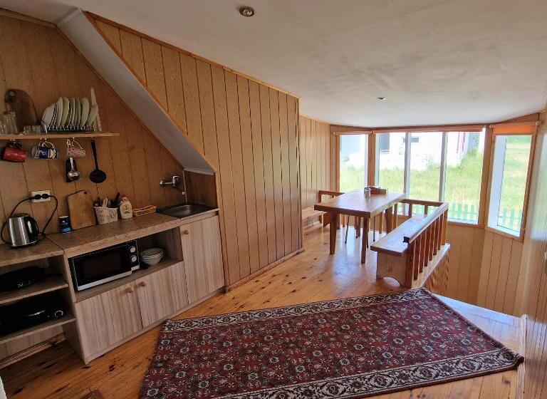 اتاق استاندارد سه نفره, Griežto 5