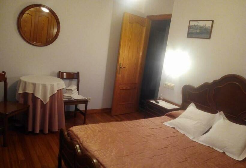 חדר סטנדרט חדר אמבטיה משותף, Hostal Pumar