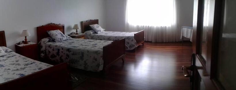 غرفة قياسية ثلاثية حمام مشترك, Hostal Pumar