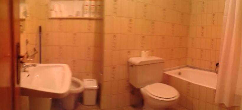 غرفة قياسية حمام مشترك, Hostal Pumar