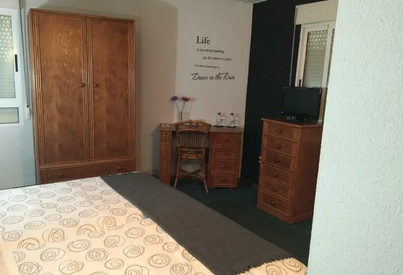 スタンダードルーム, Hostal Victoria