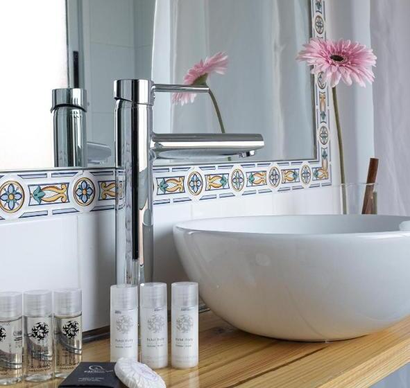 חדר סטנדרט לשלושה, Hostal Victoria