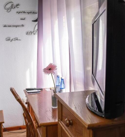 Номер Стандарт, Hostal Victoria