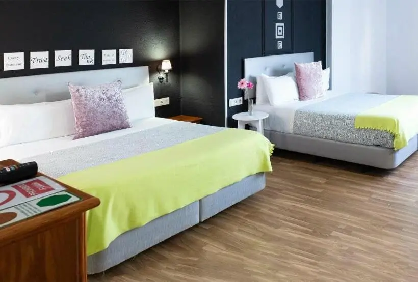 4ベッドルームクラシックタイプ, Hostal Victoria