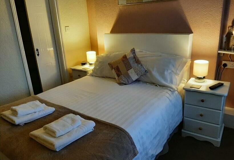 Номер Стандарт, Lyndhurst