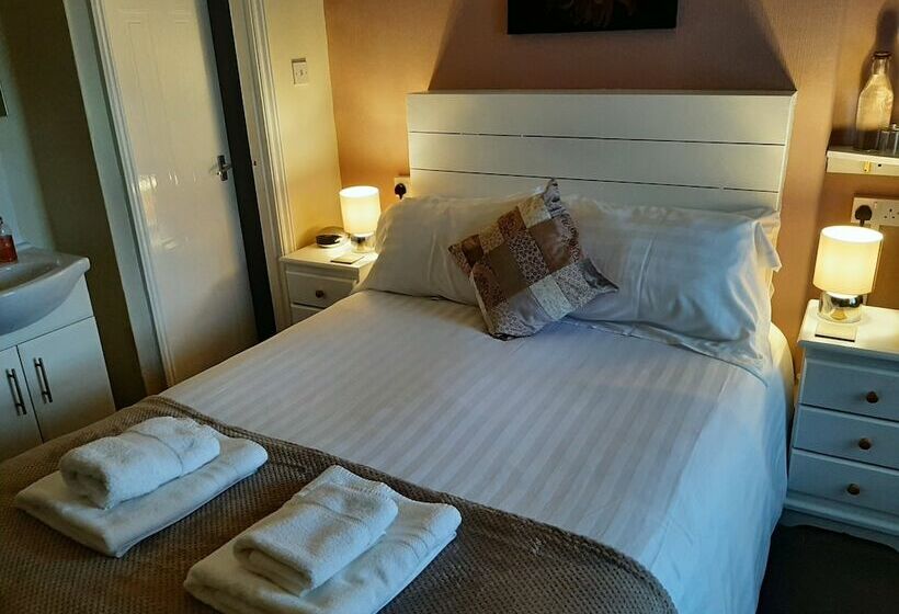 Номер Стандарт, Lyndhurst