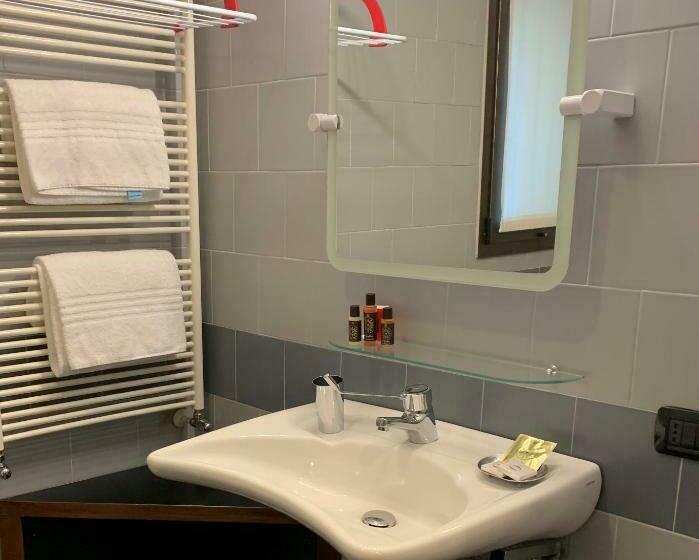 استودیوی استاندارد, Residence Le Corti