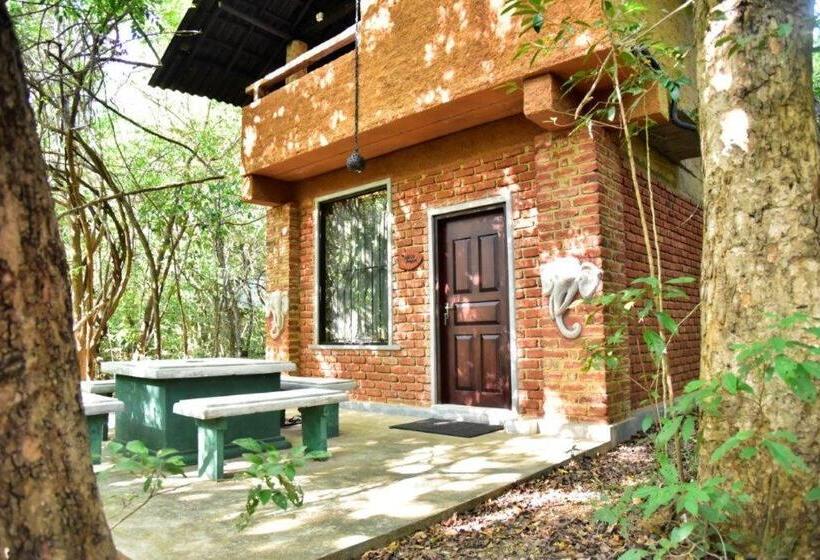 带花园景观和一个卧室的别墅, Akein Jungle Resort Sigiriya