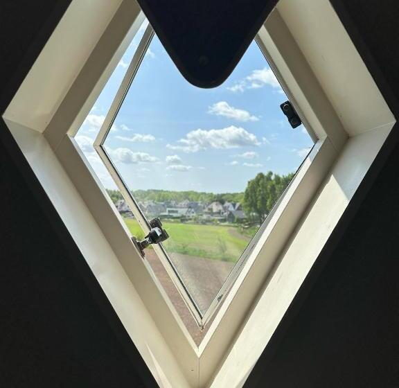 豪华房间, De Watertoren