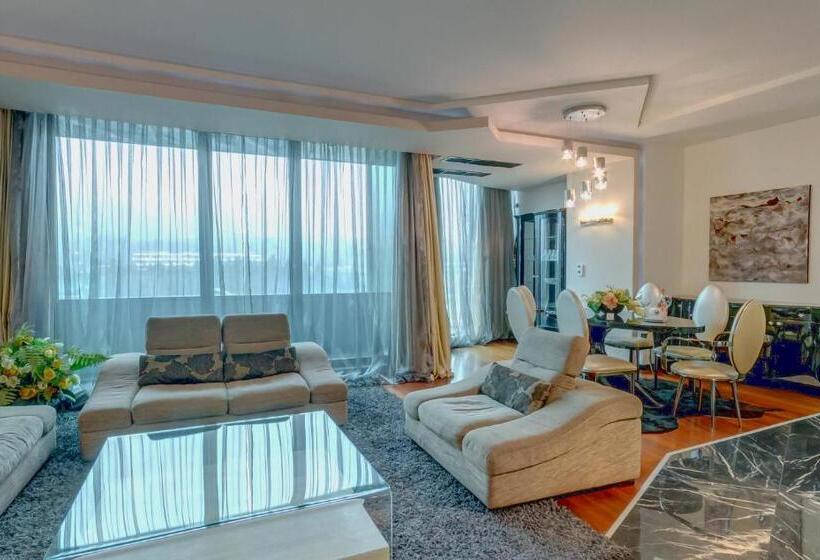 3ベッドルームアパートメント, Emirates