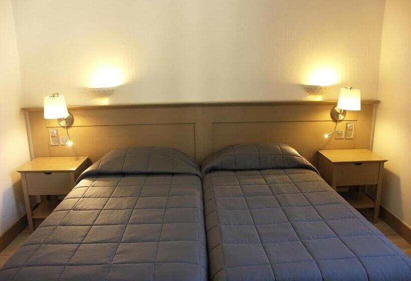 Номер Стандарт, Hôtel La Bonne Auberge