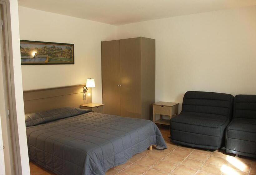 スタンダード４人部屋, Hôtel La Bonne Auberge