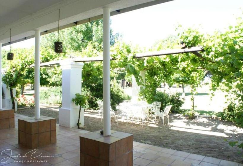 家庭间, New Holme Nature Lodge