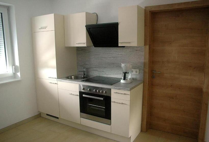 דירת חדר, Gasthof Maly