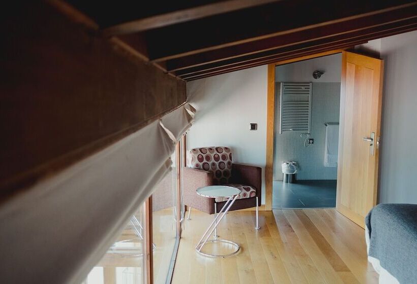 标准间, Posada Miranda