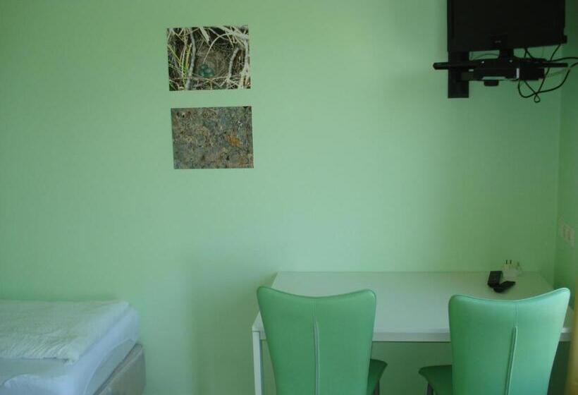 اتاق استاندارد, Vinland Guesthouse