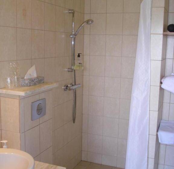 اتاق استاندارد, Vinland Guesthouse