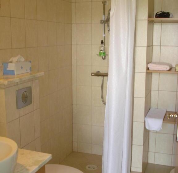 اتاق استاندارد, Vinland Guesthouse