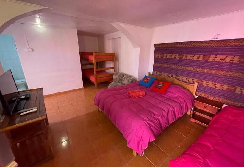 غرفة عائلية, Hostal Las Kañas