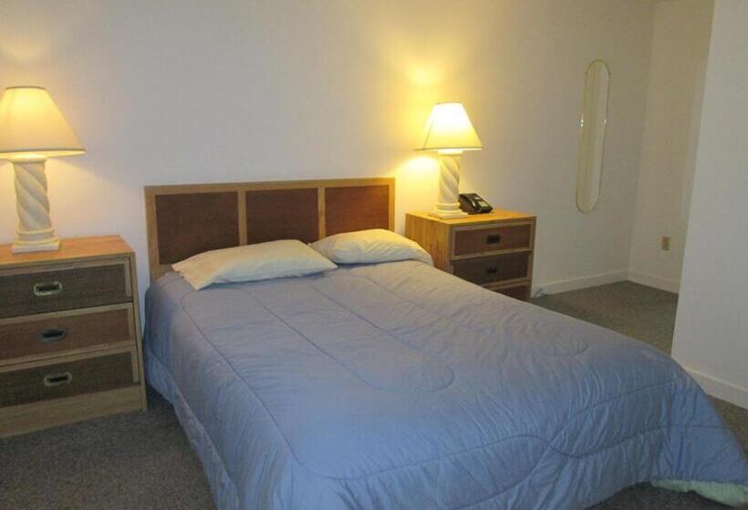 شقة غرفة واحدة, Eastwood At Provincetown