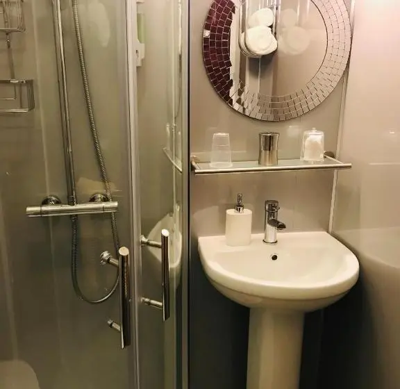 Standard Yhden Hengen Huone, Cornerways Guest House