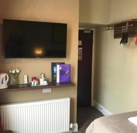 Standard Yhden Hengen Huone Jaettu Kylpyhuone, Cornerways Guest House