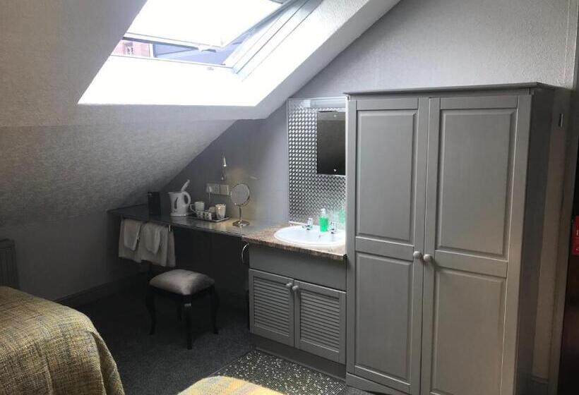 バス共有のスタンダードルーム, Cornerways Guest House