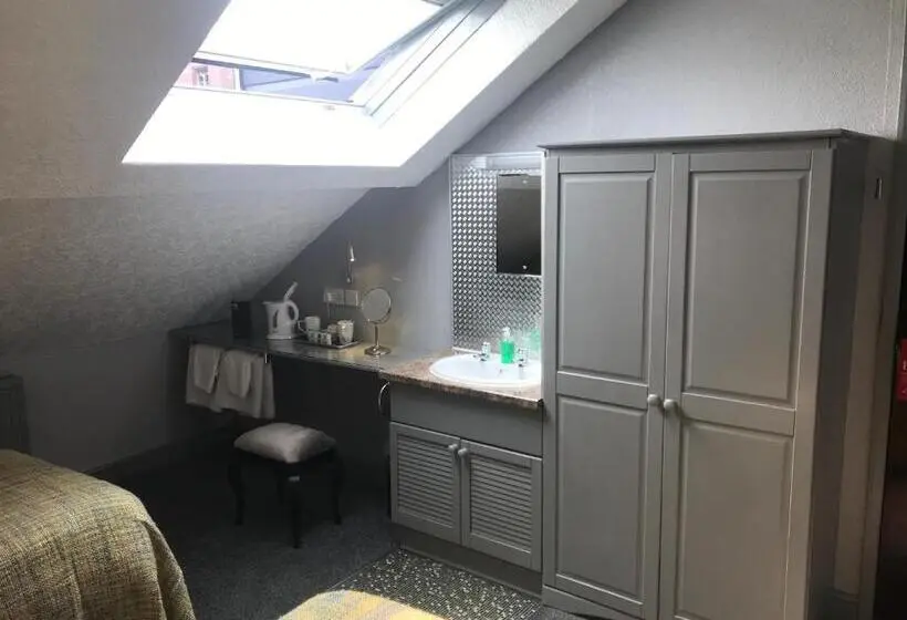 Standard-huone Jaettu Kylpyhuone, Cornerways Guest House