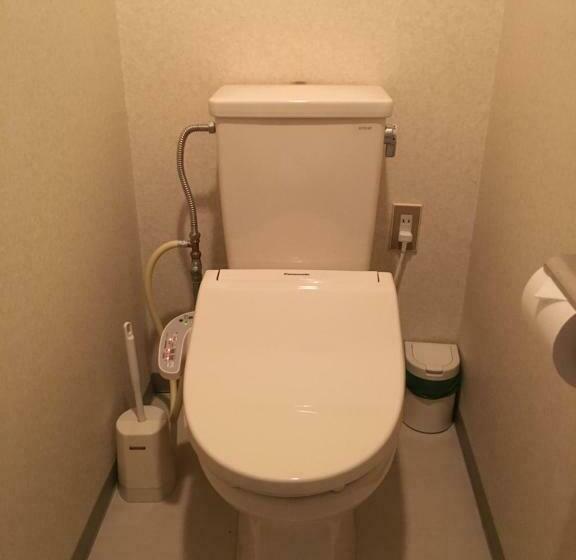 اتاق استاندارد با سرویس بهداشتی مشترک, Fujiyoshi