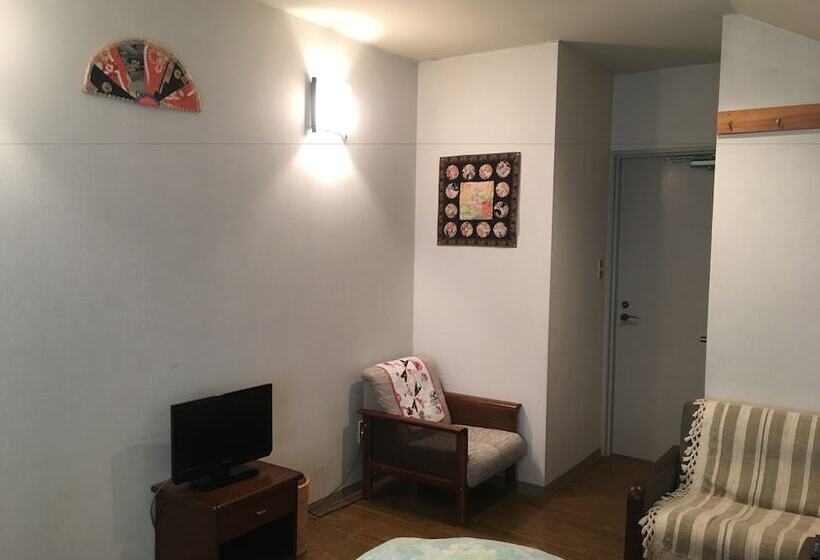 اتاق استاندارد با سرویس بهداشتی مشترک, Fujiyoshi