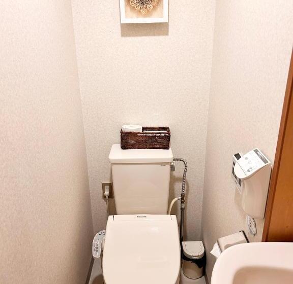 اتاق استاندارد با سرویس بهداشتی مشترک, Fujiyoshi