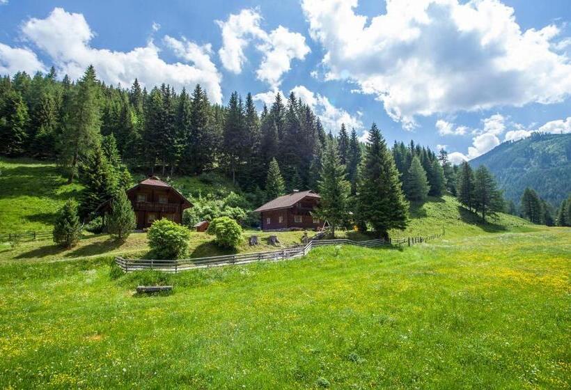 2ベッドルームアパートメント, Gasserhütte