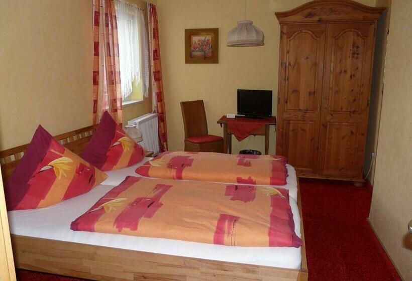 Standart Oda, Gästehaus Eberlein