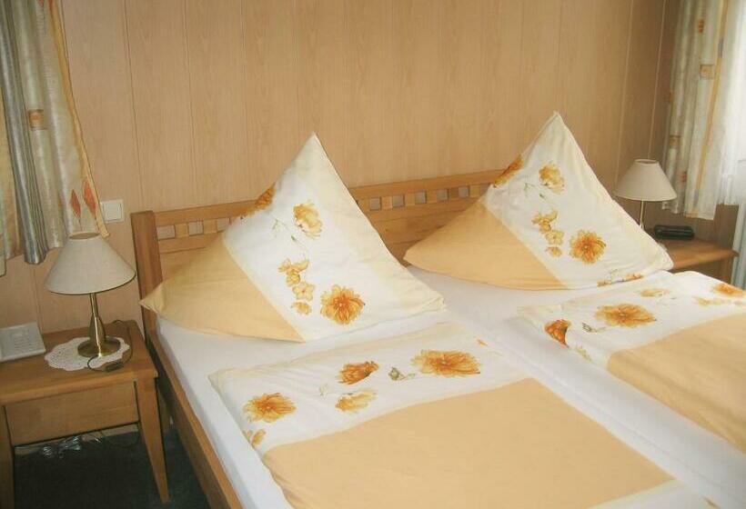 Standart Oda, Gästehaus Eberlein