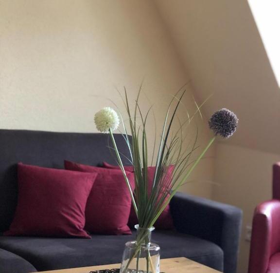 Aile Dairesi, Gästehaus Eberlein