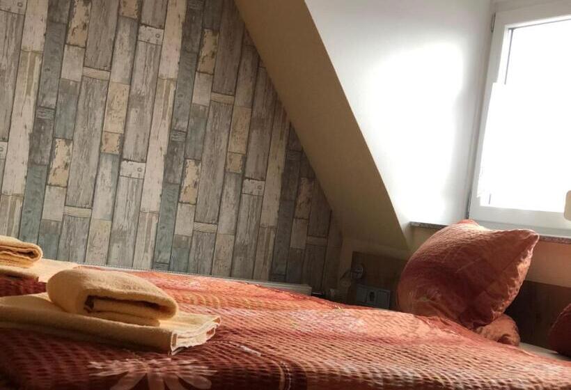 Aile Dairesi, Gästehaus Eberlein