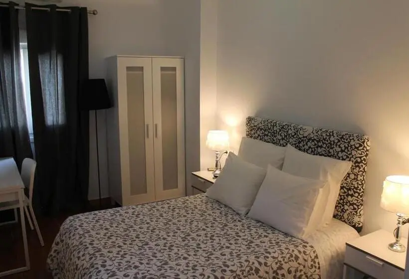 デラックスルーム, Hostal Montilla Sotogrande