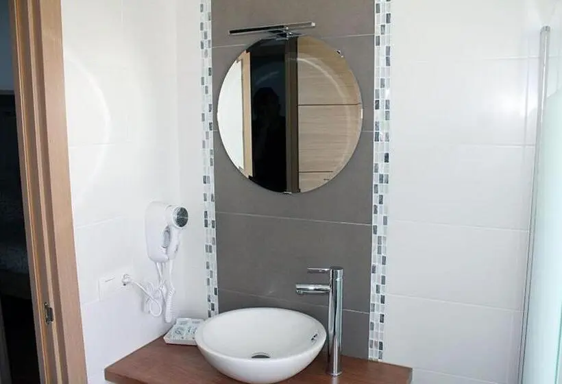 デラックスルーム, Hostal Montilla Sotogrande