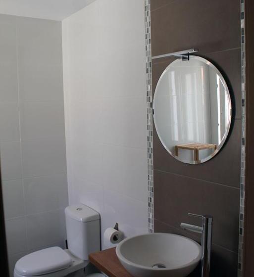 コンフォートルーム, Hostal Montilla Sotogrande